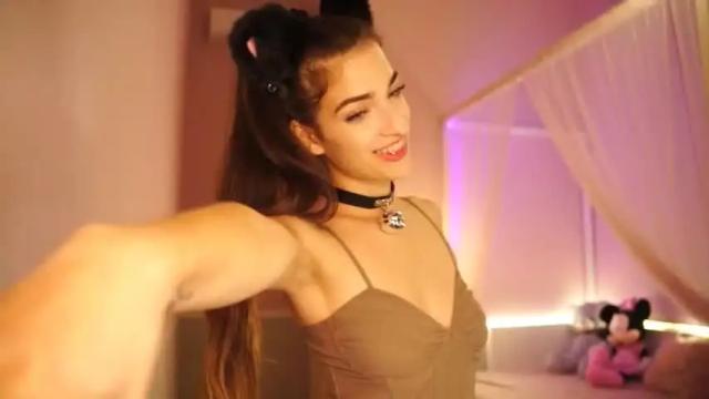 Image 3 of omissdiamond Stream on Chaturbate on 19 months ago