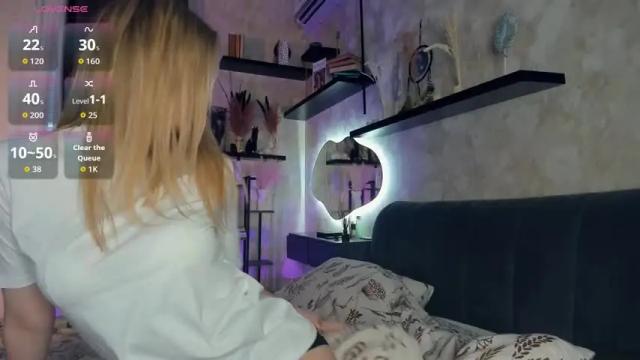 Image 8 of one_1ove Stream on Chaturbate on 1 month ago