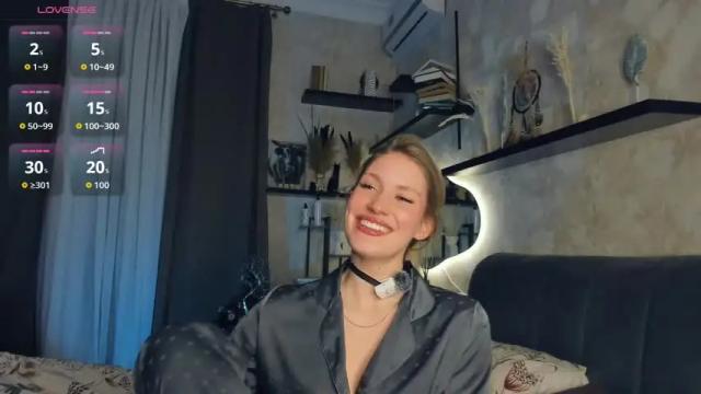 Image 2 of one_1ove Stream on Chaturbate on 9 days ago