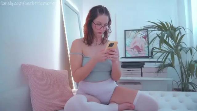 Image 8 of onelittlemermaid Stream on Chaturbate on 15 months ago