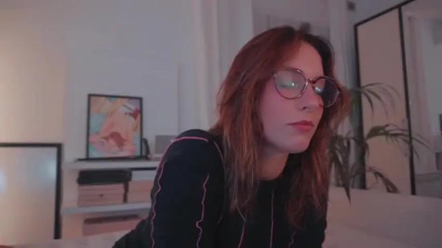 Image 2 of onelittlemermaid Stream on Chaturbate on 14 months ago
