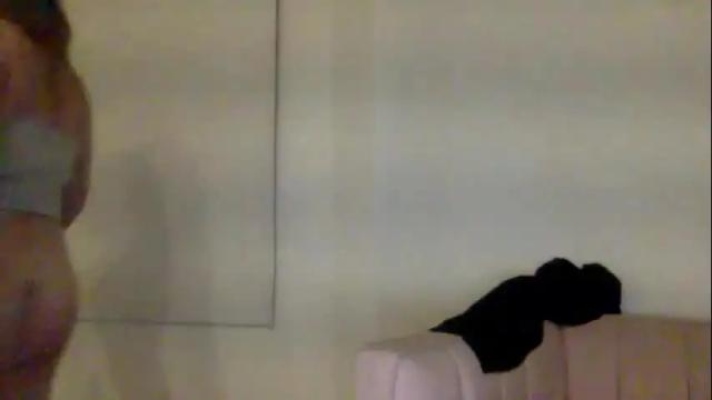 Image 10 of onelovechels Stream on Chaturbate on 28 days ago