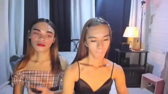 Image 2 of onicka_iha Stream on Chaturbate on 15 months ago