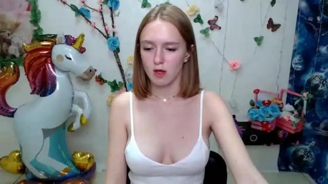 Image 3 of only_cute_ Stream on Chaturbate on 24 months ago
