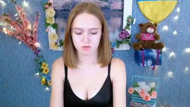 Thumbnail 3, only_cute_'s Stream at Chaturbate, 17 months ago