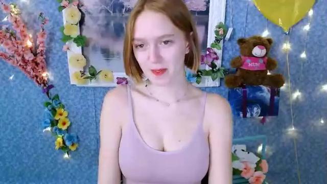 Image 2 of only_cute_ Stream on Chaturbate on 17 months ago