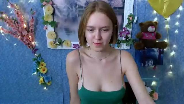 Image 8 of only_cute_ Stream on Chaturbate on 17 months ago