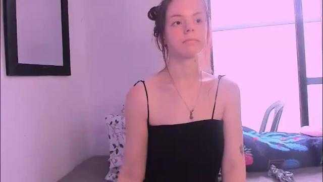 Image 7 of only_sarah1 Stream on Chaturbate on 2 months ago