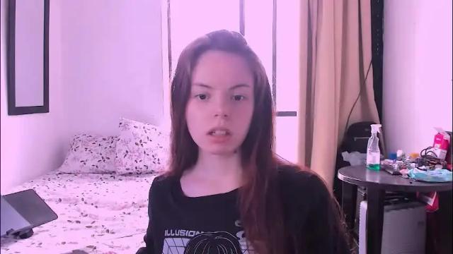 Image 2 of only_sarah1 Stream on Chaturbate on 21 days ago