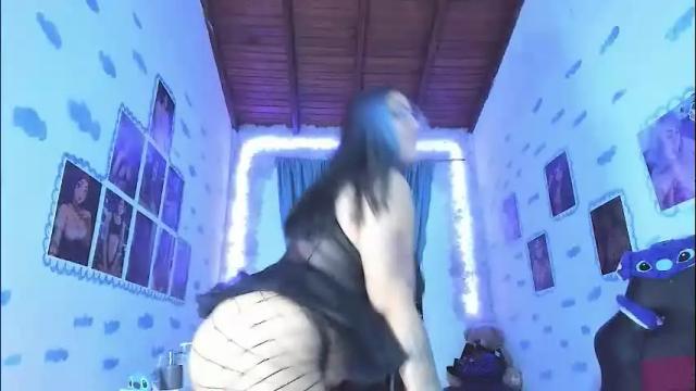 Image 7 of onlybluex Stream on Chaturbate on 2 months ago