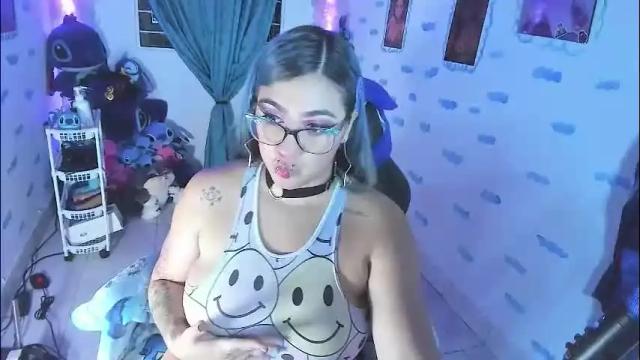 Image 3 of onlybluex Stream on Chaturbate on 2 months ago