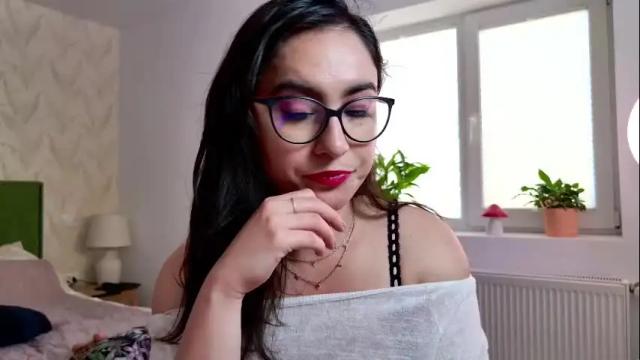 Image 3 of onlyella92_ Stream on Chaturbate on 1 month ago