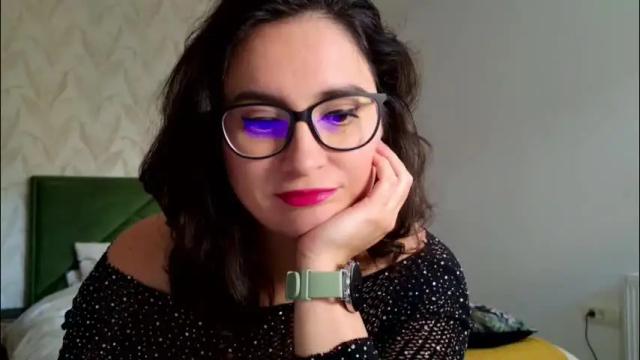 Image 12 of onlyella92_ Stream on Chaturbate on 1 month ago