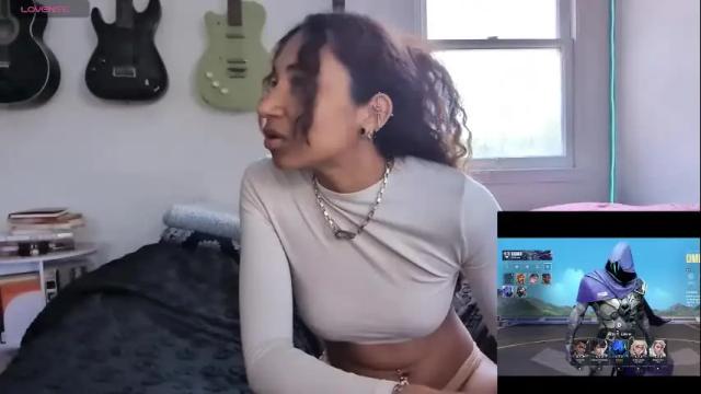 Image 10 of onlystrings Stream on Chaturbate on 1 month ago