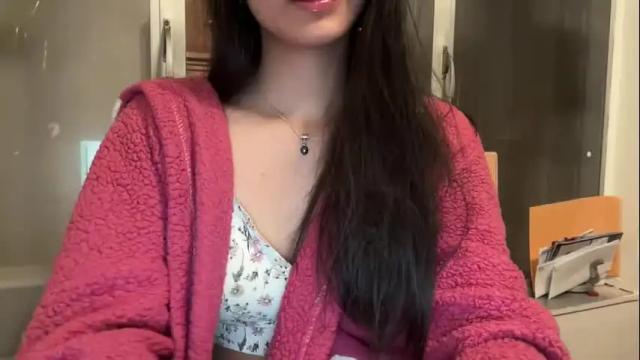 Thumbnail 3, oopsy_daisy_7's Stream at Chaturbate, 17 months ago