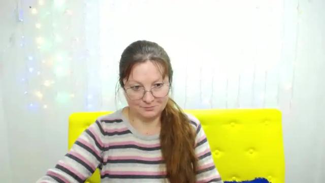 Image 12 of oovanessahotts Stream on Chaturbate on 15 months ago