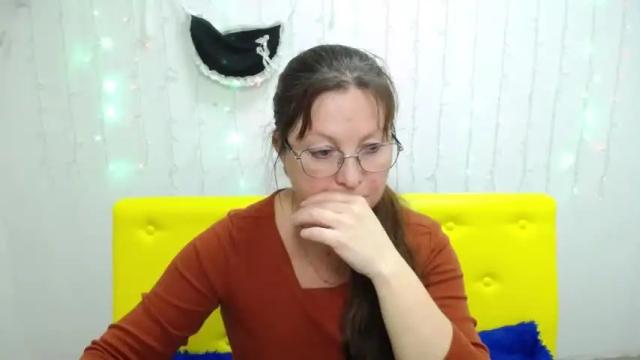 Image 3 of oovanessahotts Stream on Chaturbate on 15 months ago
