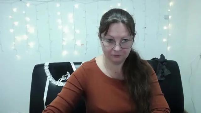 Image 10 of oovanessahotts Stream on Chaturbate on 15 months ago