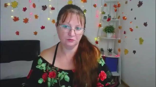 Image 2 of oovanessahotts Stream on Chaturbate on 2 months ago