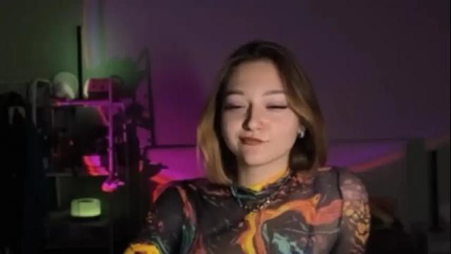 Thumbnail 1, orange___melani's Stream at Chaturbate, 4 months ago