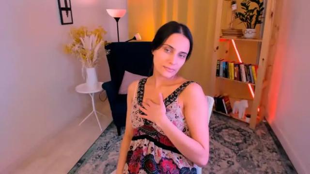Image 10 of orfeya_one Stream on Chaturbate on 16 months ago