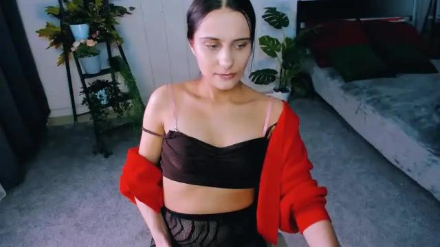 Image 10 of orfeya_one Stream on Chaturbate on 15 months ago
