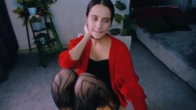 Image 3 of orfeya_one Stream on Chaturbate on 15 months ago