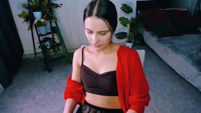 Image 8 of orfeya_one Stream on Chaturbate on 15 months ago