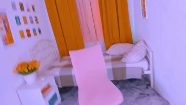 Image 2 of orfeya_one Stream on Chaturbate on 14 months ago