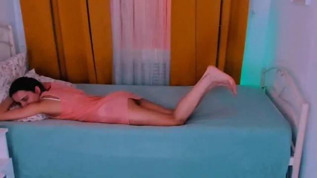 Image 3 of orfeya_one Stream on Chaturbate on 14 months ago