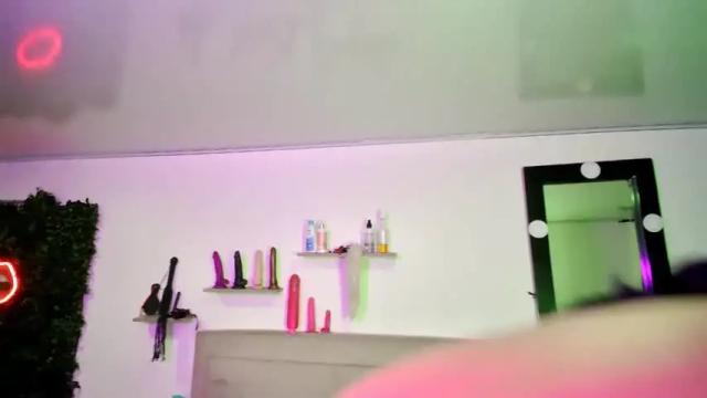 Thumbnail 1, oriana_big's Stream at Chaturbate, 14 months ago