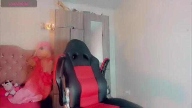 Image 8 of oriana_braom Stream on Chaturbate on 1 month ago