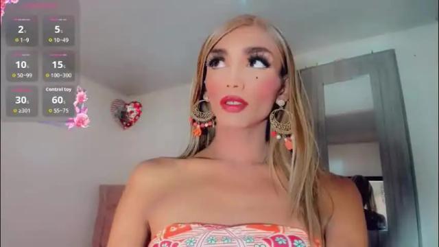 Image 3 of oriana_braom Stream on Chaturbate on 1 month ago