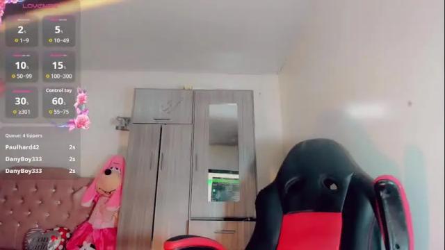 Image 4 of oriana_braom Stream on Chaturbate on 1 month ago
