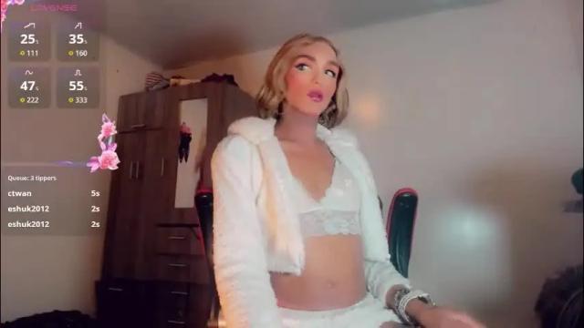 Image 10 of oriana_braom Stream on Chaturbate on 1 month ago