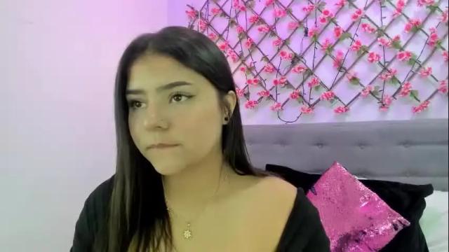Image 12 of oriana_guzman Stream on Chaturbate on 1 month ago