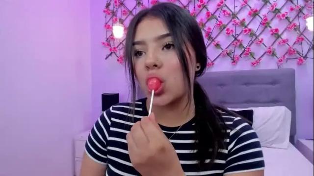 Image 6 of oriana_guzman Stream on Chaturbate on 1 month ago
