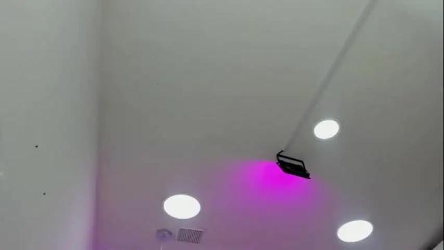 Image 2 of oriana_guzman Stream on Chaturbate on 10 days ago