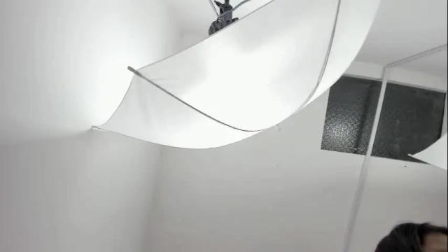 Image 2 of oriana_guzman Stream on Chaturbate on 5 days ago