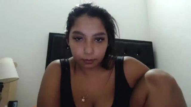 Image 3 of oriana_ston Stream on Chaturbate on 14 months ago
