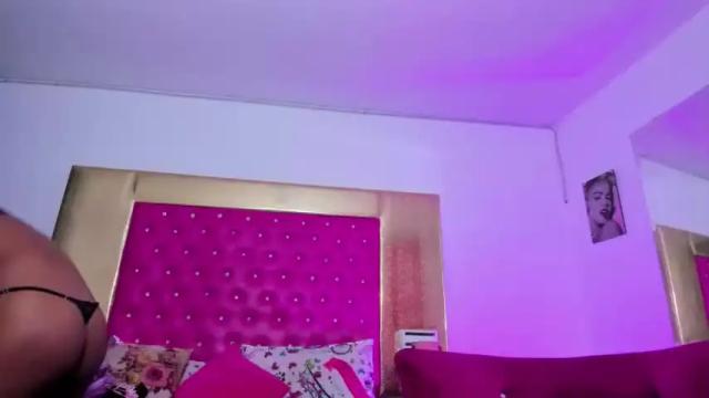 Image 12 of orianadollx Stream on Chaturbate on 13 months ago