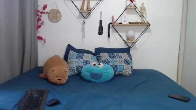 Image 3 of orimoreti Stream on Chaturbate on 17 months ago