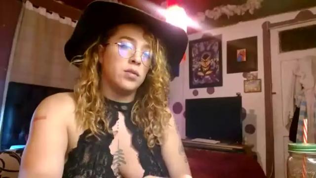 Image 10 of orlandsexycore Stream on Chaturbate on 15 months ago