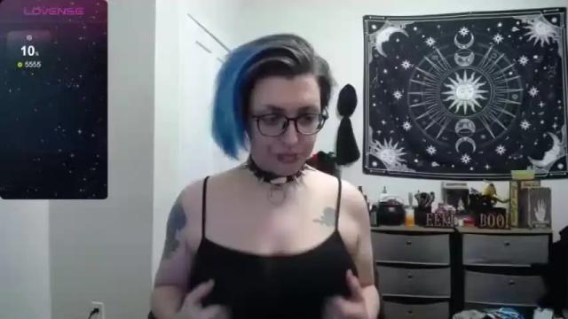 Image 4 of orphyx Stream on Chaturbate on 13 months ago