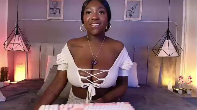 Image 4 of oshunnn Stream on Chaturbate on 1 month ago
