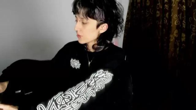 Image 2 of ottoyan_ Stream on Chaturbate on 1 month ago
