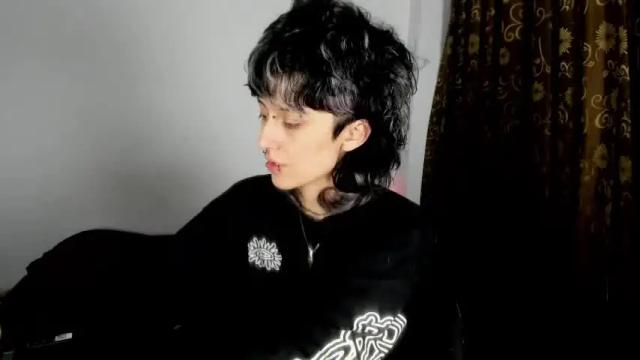 Image 4 of ottoyan_ Stream on Chaturbate on 1 month ago
