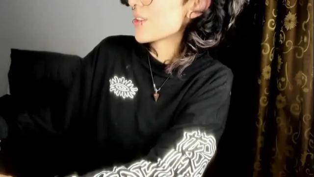 Image 7 of ottoyan_ Stream on Chaturbate on 1 month ago