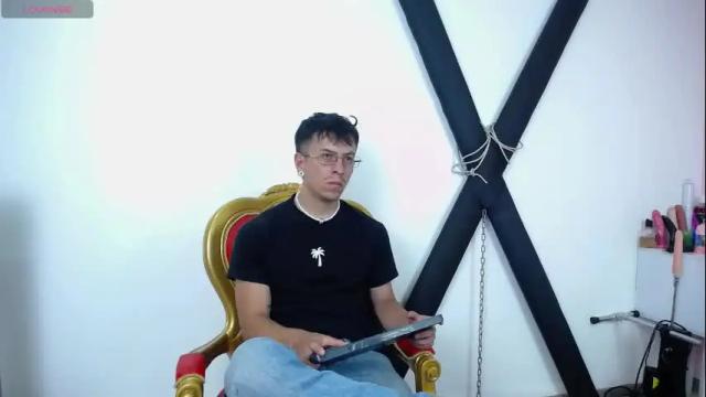 Thumbnail 1, owen_scarlet's Stream at Chaturbate, 25 days ago