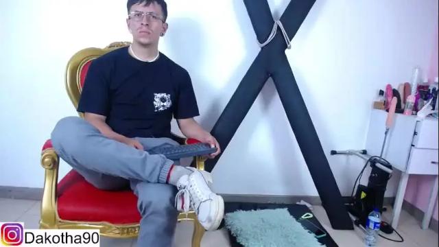 Image 2 of owen_scarlet Stream on Chaturbate on 24 days ago